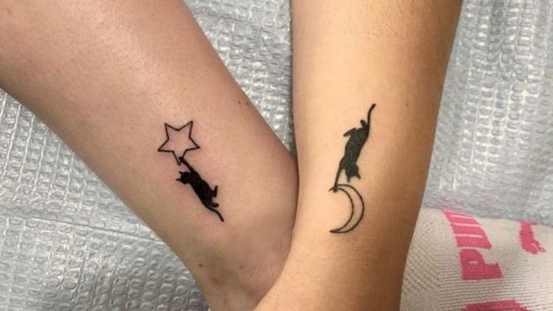 Hình xăm “Mèo, trăng và sao” mang ý nghĩa sát cánh liền kề
