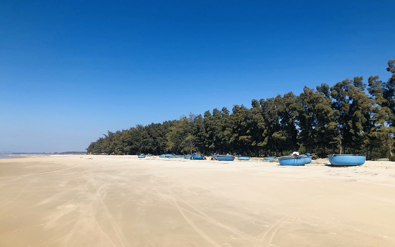 Biển Hồ Tràm Vũng Tàu có bờ cát trắng và địa hình độc đáo