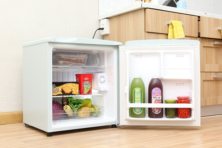 Tủ lạnh mini có dung tích nhỏ nên không bảo quản được nhiều loại thực phẩm